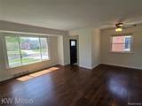 122 Jeffrey Avenue - Photo 2