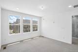 25429 Orwell Street - Photo 20