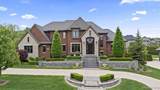 602 Wellington Circle - Photo 1