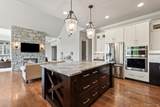 602 Wellington Circle - Photo 14
