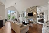 602 Wellington Circle - Photo 9