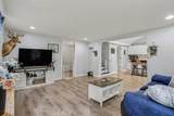 412 Swan Street - Photo 2