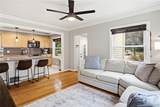 2060 Royal Avenue - Photo 11