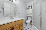 711 York Street - Photo 43