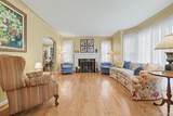 711 York Street - Photo 5