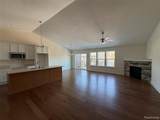 1044 Camellia Circle - Photo 7