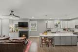 7901 Grand Street - Photo 9