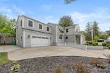 2412 Lake Drive - Photo 3