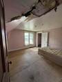 209 Hamilton - Photo 4