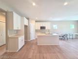863 Oakwood Circle - Photo 7