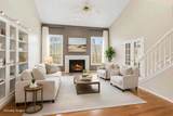 306 Pineknoll Court - Photo 8