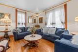 79 Budlong Street - Photo 7