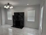 1102 Dayton Street - Photo 2