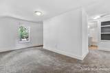 2488 Broadway Avenue - Photo 25