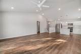 909 Valley View Court - Photo 4