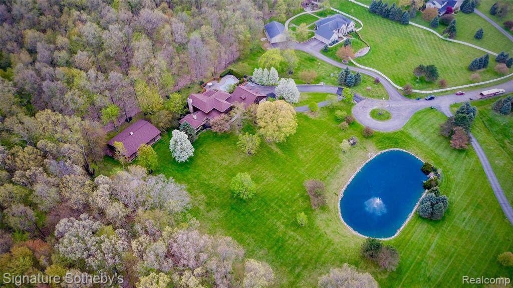 3940 Rivendell Court - Photo 1