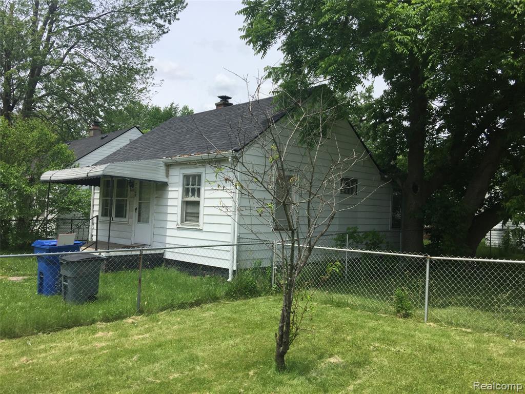 7209 Prospect Avenue - Photo 1