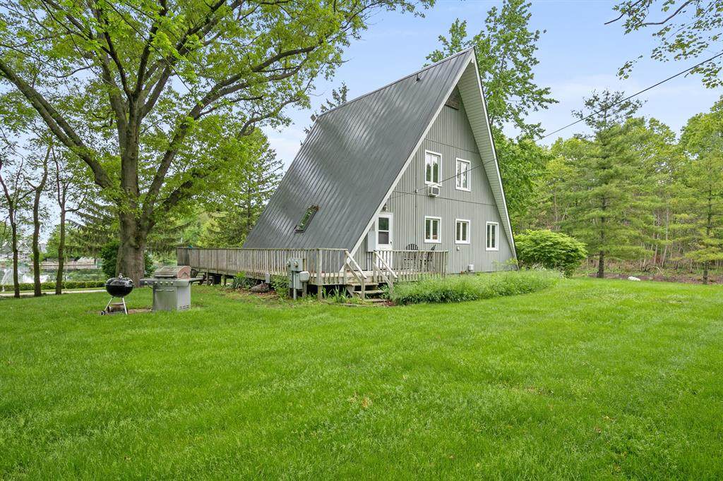5340 Notre Dame Avenue - Photo 1