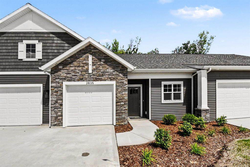 2835 Cobblestone Court - Photo 1