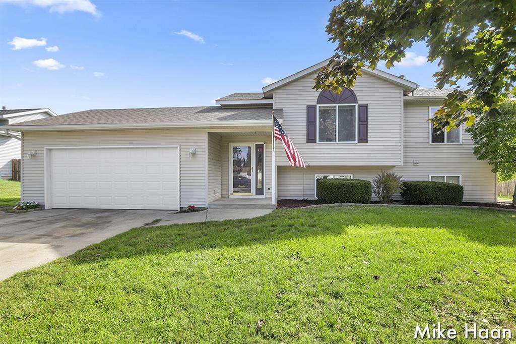 7062 Buchanan Avenue - Photo 1