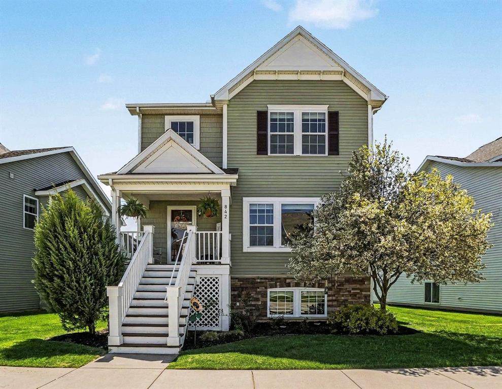 842 Winchester Street - Photo 1