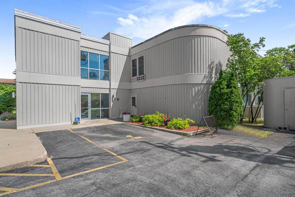 https://bt-photos.global.ssl.fastly.net/michigan/orig_boomver_18_651856621-2.jpg