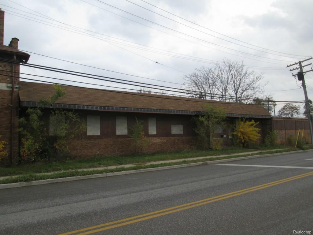 14296 Meyers Road - Photo 1