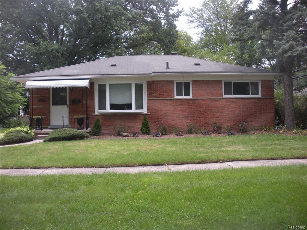 16924 Elizabeth Street - Photo 1