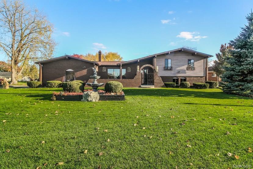 9059 Sandy Ridge Drive - Photo 1