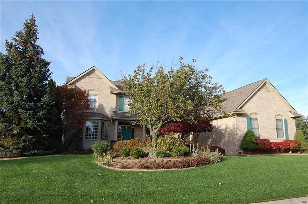 48412 Hilltop Drive - Photo 1