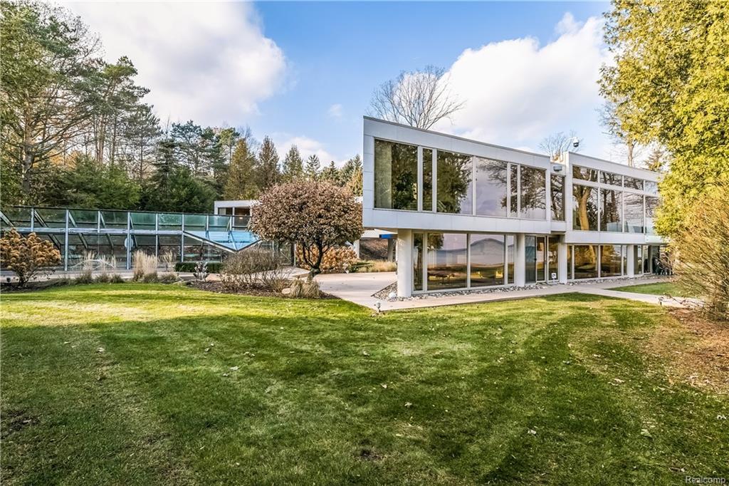 7738 Lakeshore Road - Photo 1