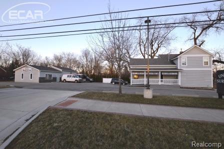 924 State - Photo 1