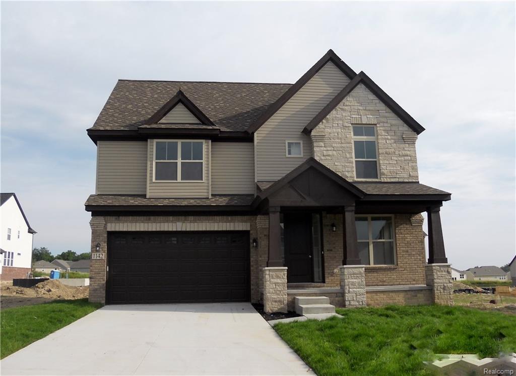 1142 Decker - Photo 1