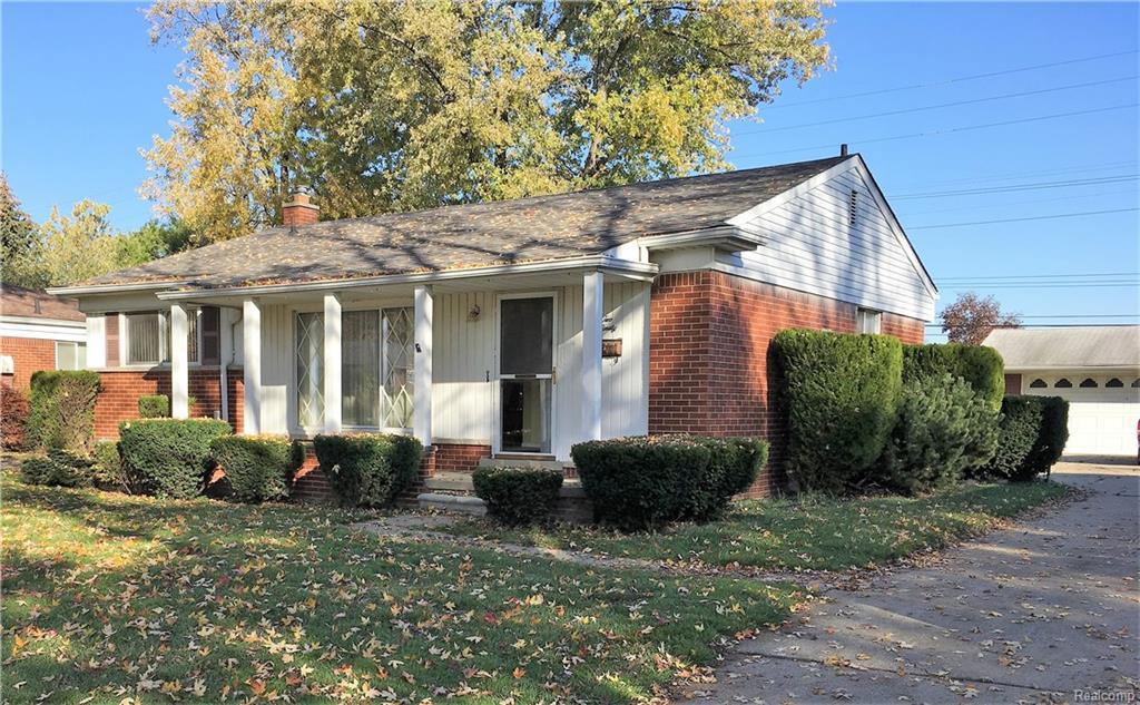290 Redwood Drive - Photo 1
