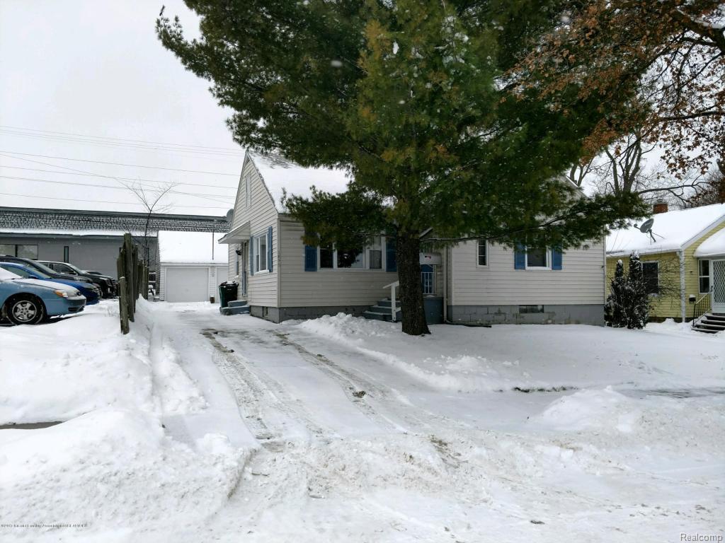 1820 Alpha Street - Photo 1