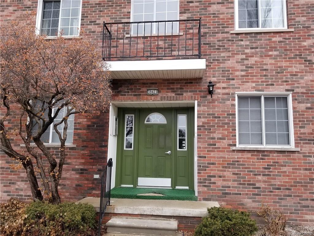 39423 Van Dyke Avenue - Photo 1