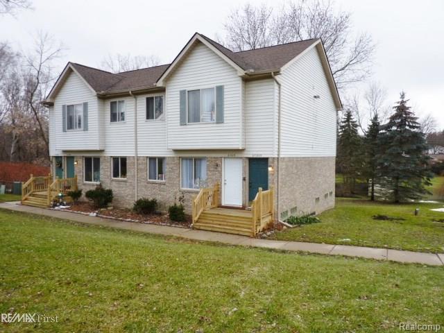 67315 Van Dyke - Photo 1