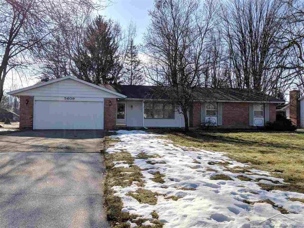 5609 Shattuck - Photo 1