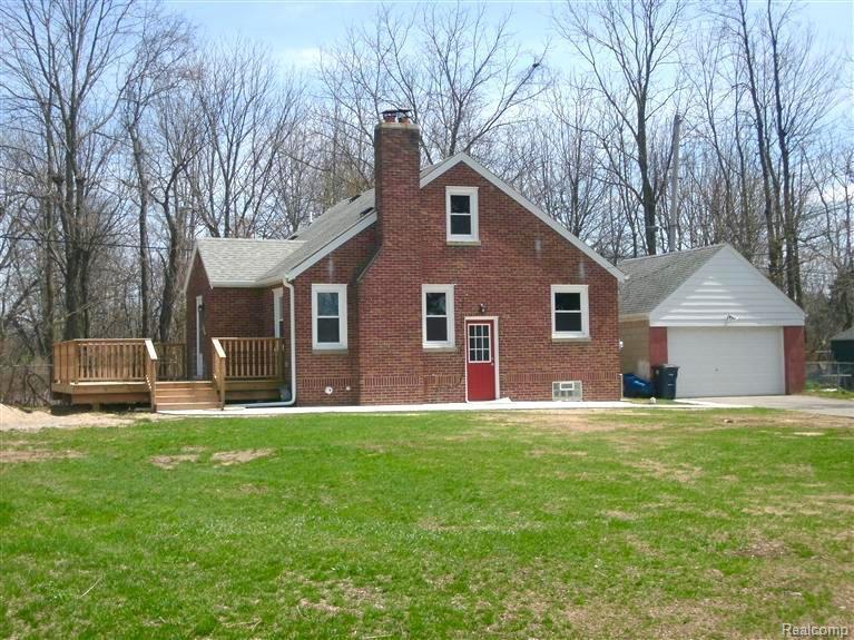 3395 Jackson Avenue - Photo 1