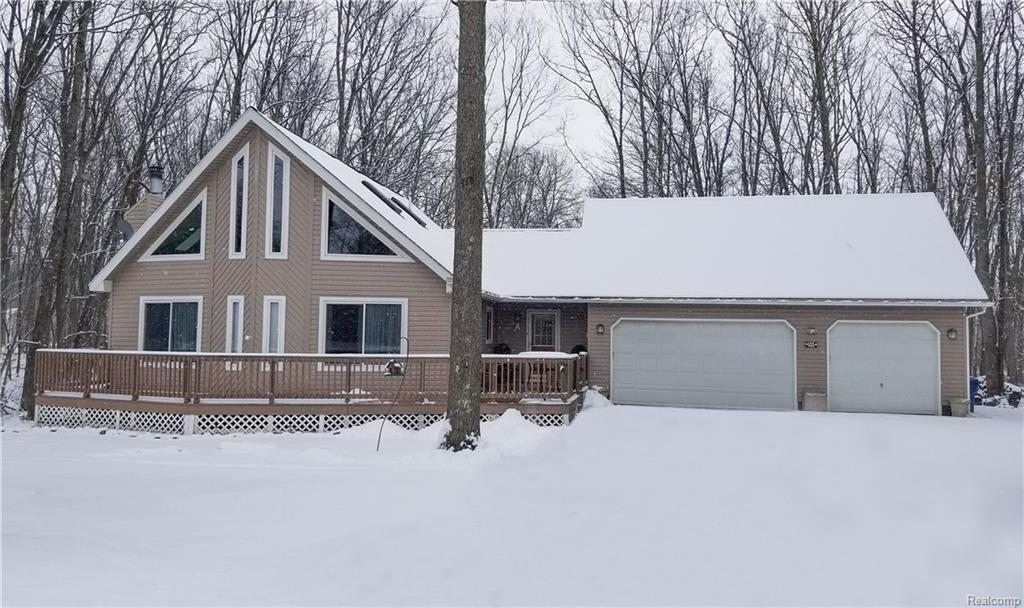 105 Maid Marian Way - Photo 1