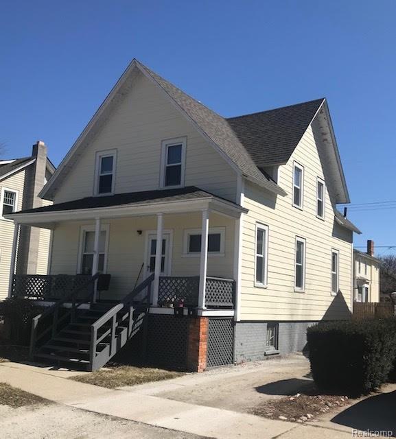 545 Elizabeth Street - Photo 1