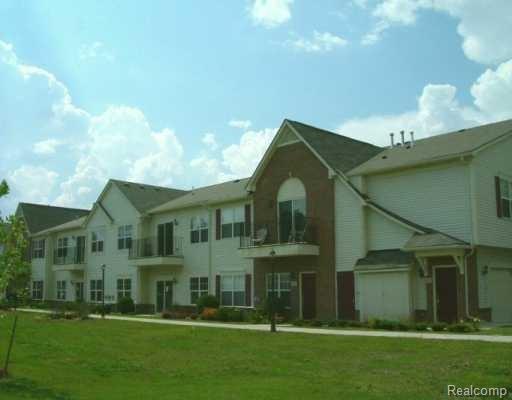 9623 Lakeside Drive - Photo 1