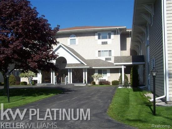 4500 Lakeshore Road - Photo 1