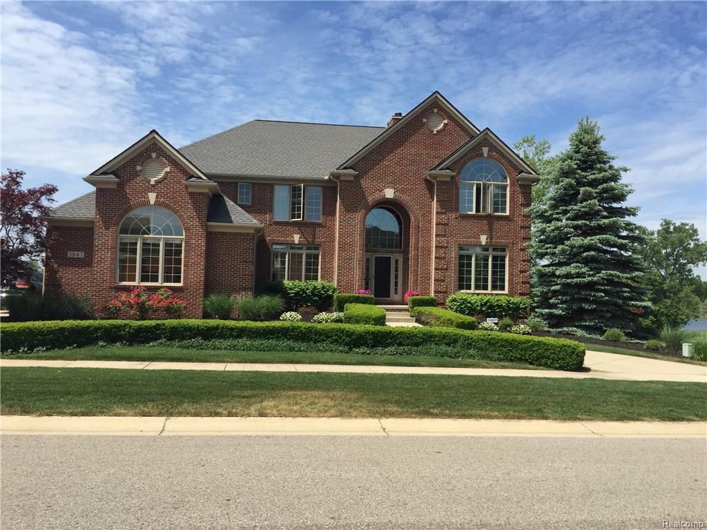 5847 Majestic Oaks Drive - Photo 1