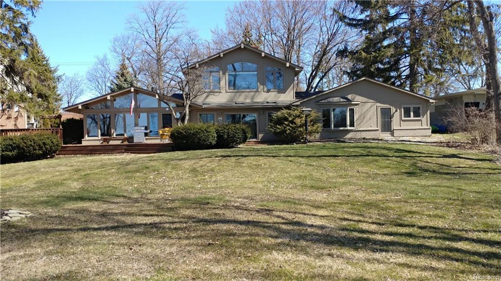 949 James K Boulevard - Photo 1