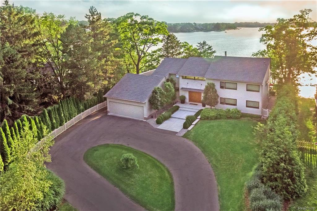 3556 Pine Estates Drive - Photo 1