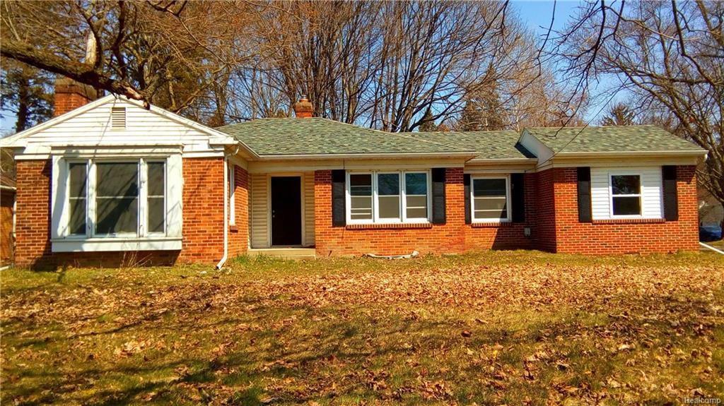 103 Maplewood Drive - Photo 1