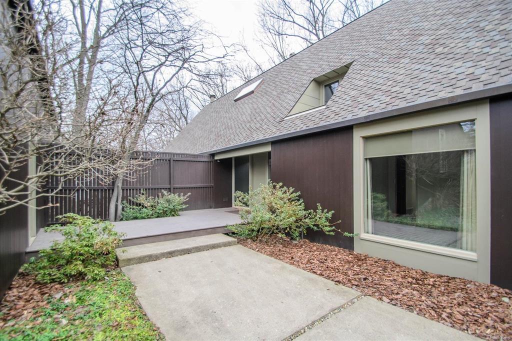 9 Regent Drive - Photo 1
