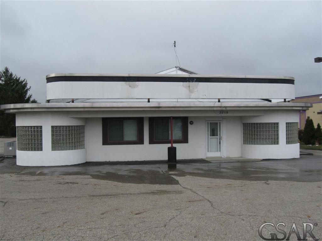 2819 Lansing Rd. - Photo 1