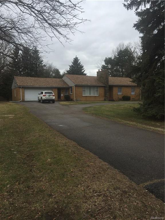 630 Ottawa Drive - Photo 1